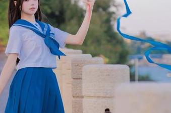 网盘里的黏黏团子兔，自个的少女写真，一直在纠缠。